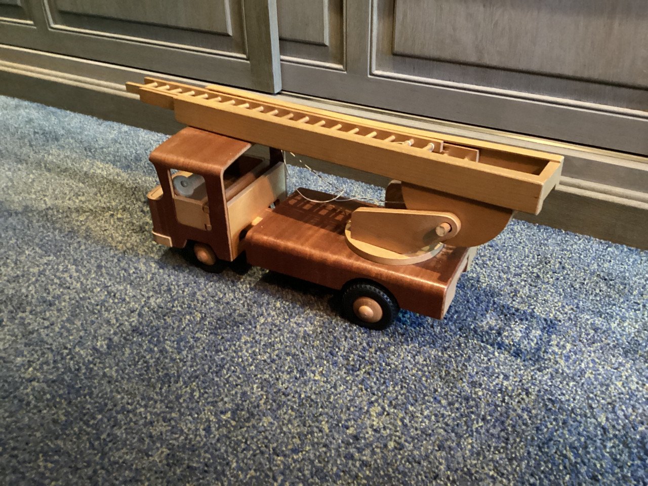 Houten speelgoed ladderwagen