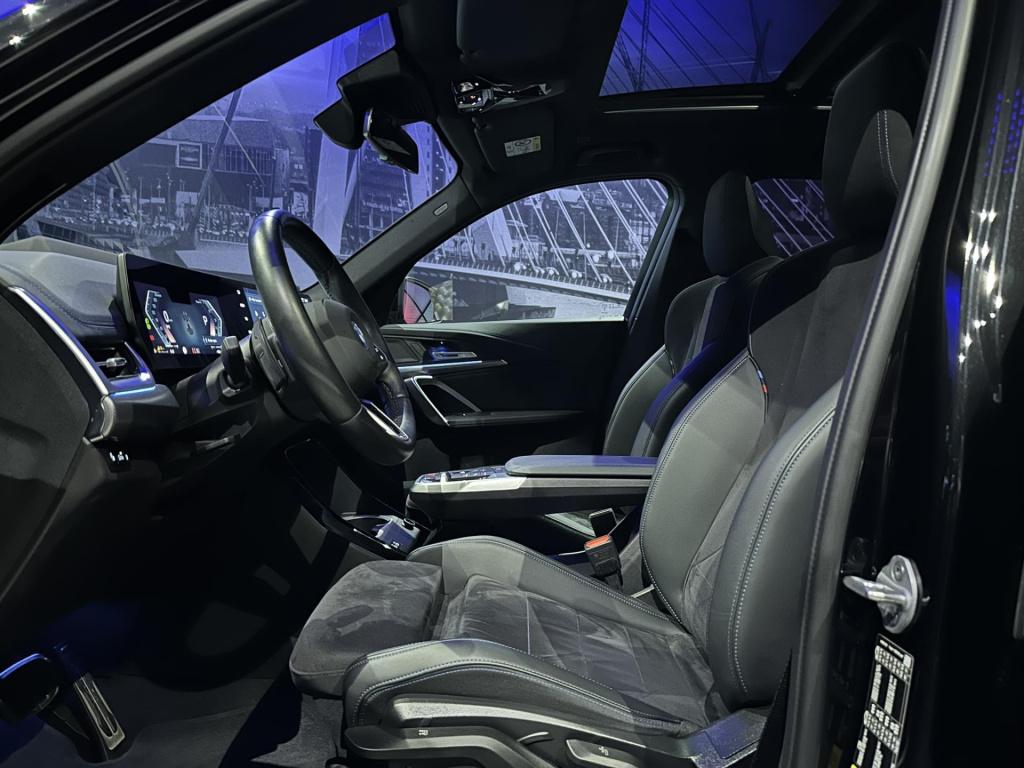 BMW X1 xdrive25e m-pakket *pano*hud*360camera*driveasspro*