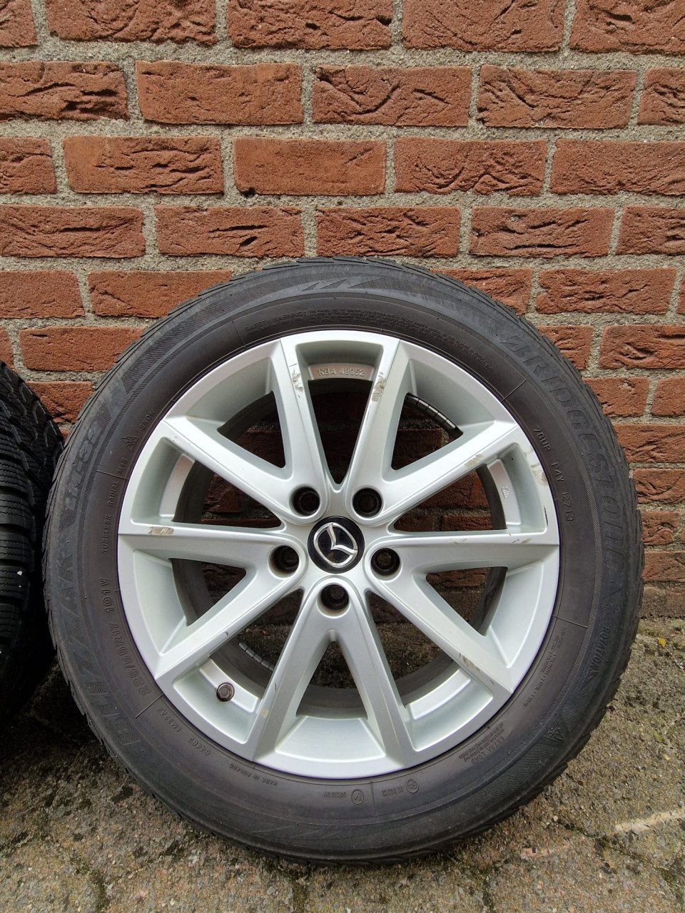Winterbanden 17 inch: Bridgestone Blizzak LM-32. Bandenmaat 225/55R17