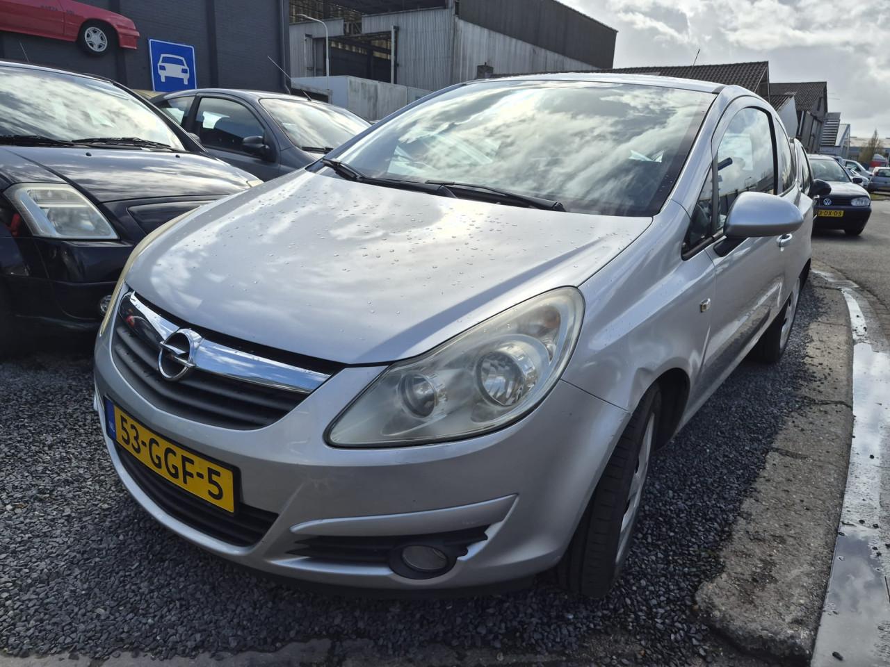 Opel Corsa 1.2-16V Automaat Apk 30-3-2027