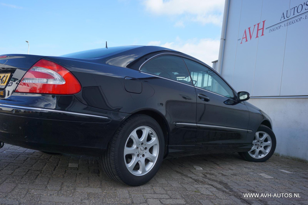 Mercedes-Benz Clk-klasse coupé 200 k. elegance automaat