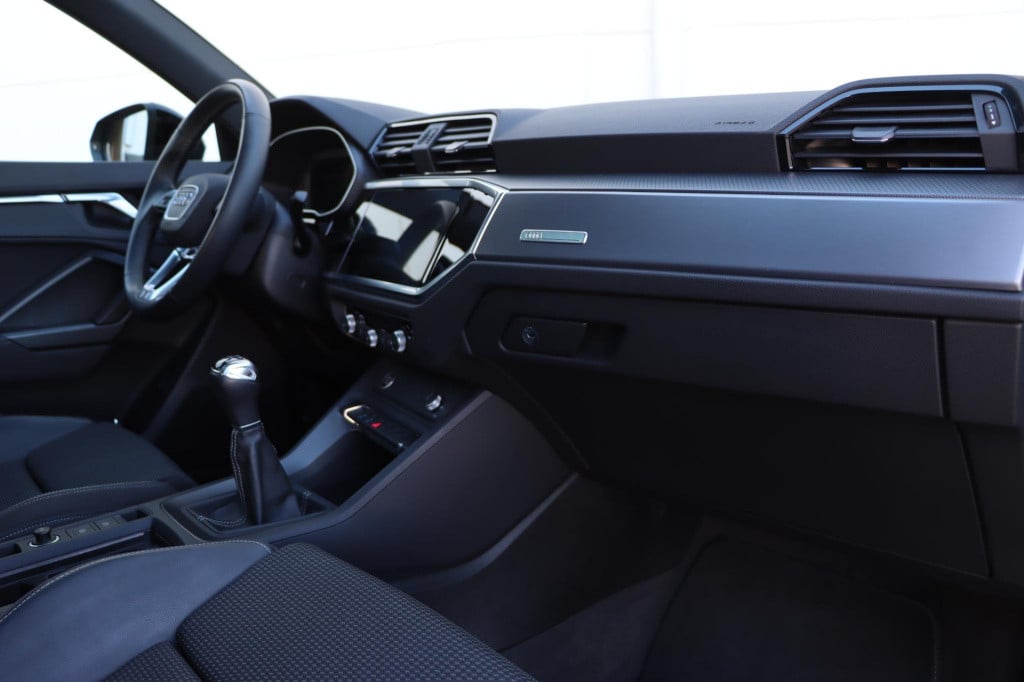 Audi Q3 35 tfsi s-line edition 150pk
