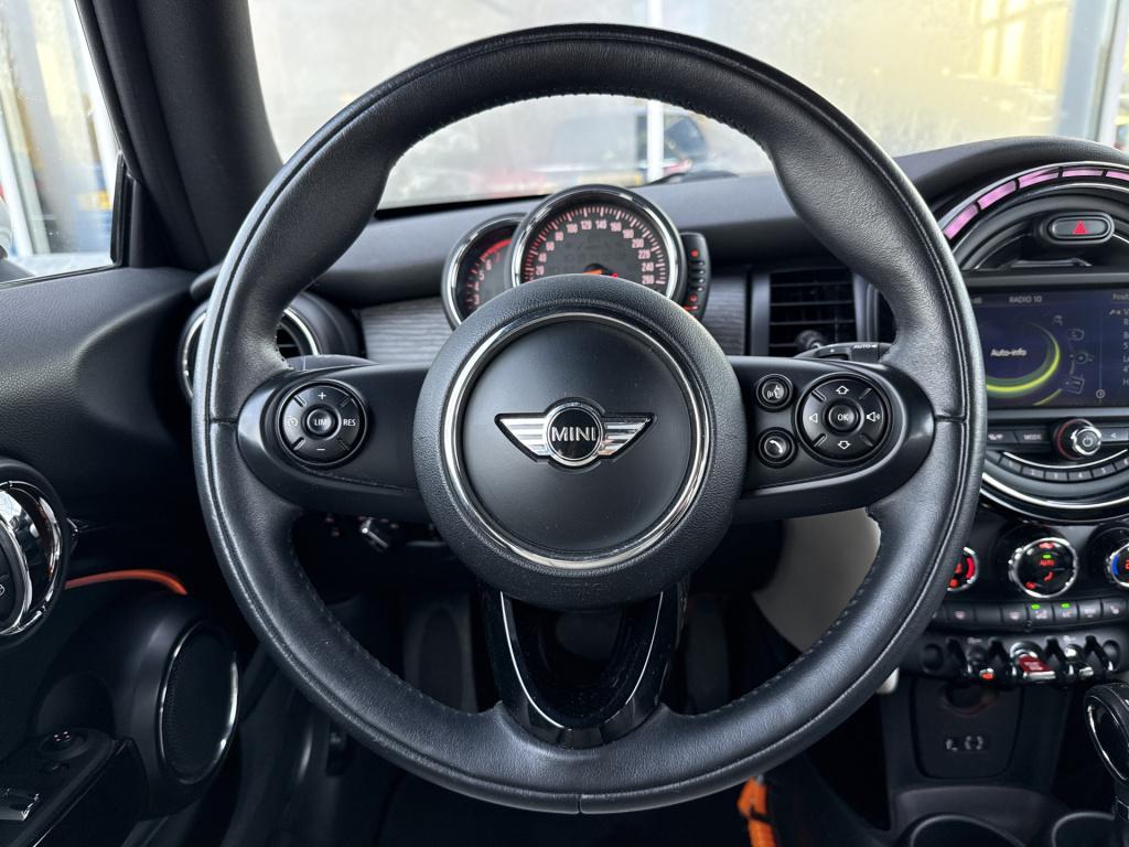 Mini Cooper mini 1.5 chili | leder | navi | led | clima | stoelverw.
