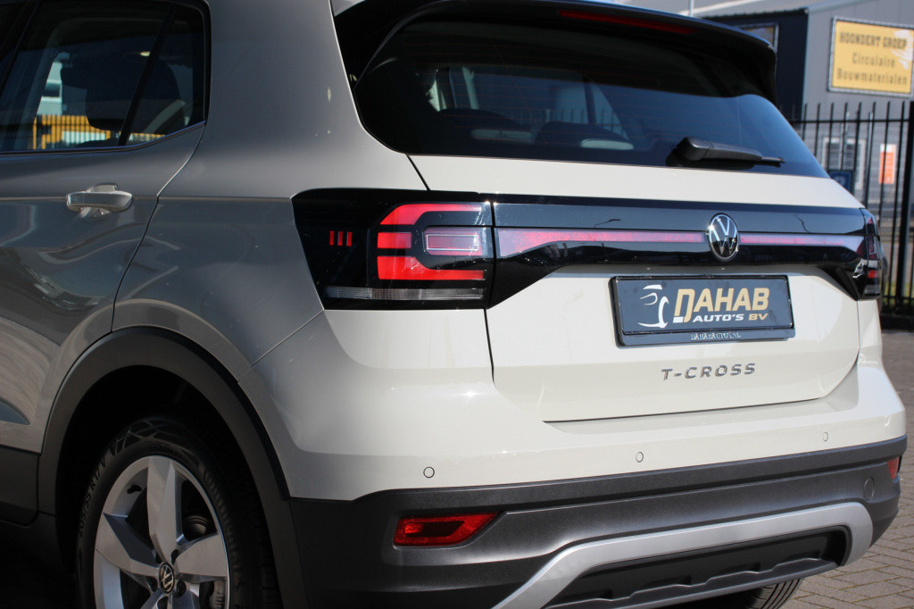 Volkswagen T-cross 1.0 tsi style | navi | acc | stoelverwarming | vir. cock