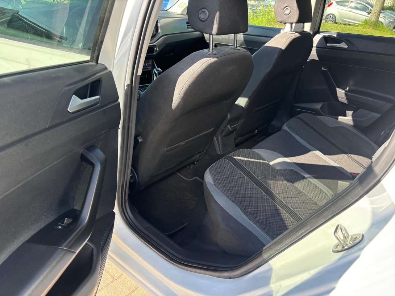 Volkswagen Polo 1.0TSI R-Line Pano 71.064KM Nap