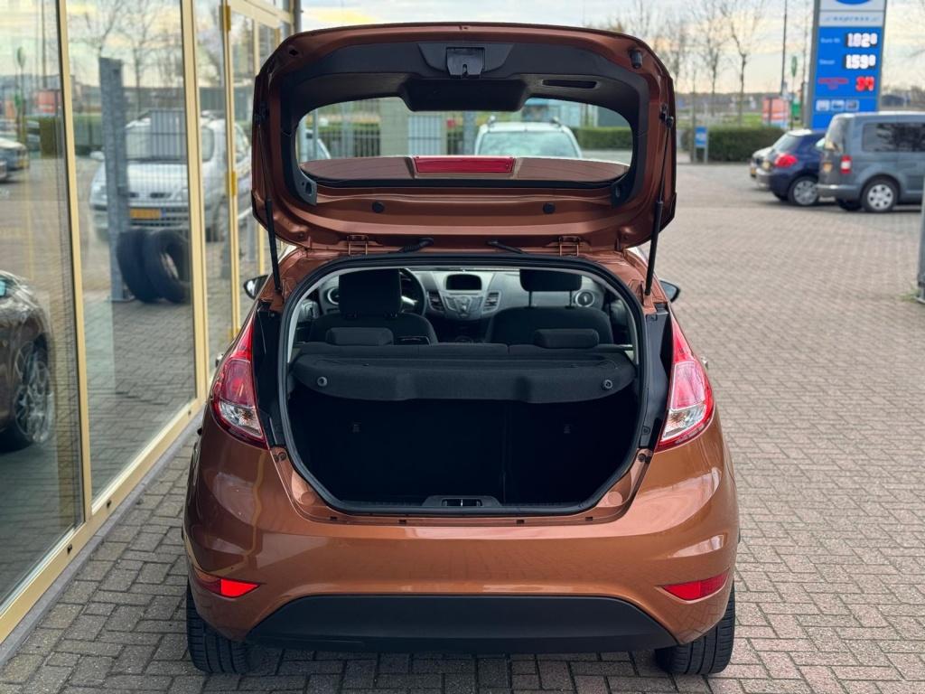 Ford Fiesta 1.0 style essential