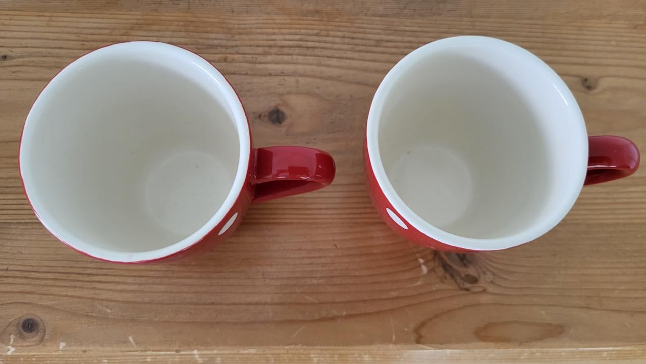 Set van 2 polkadot koffie mokjes