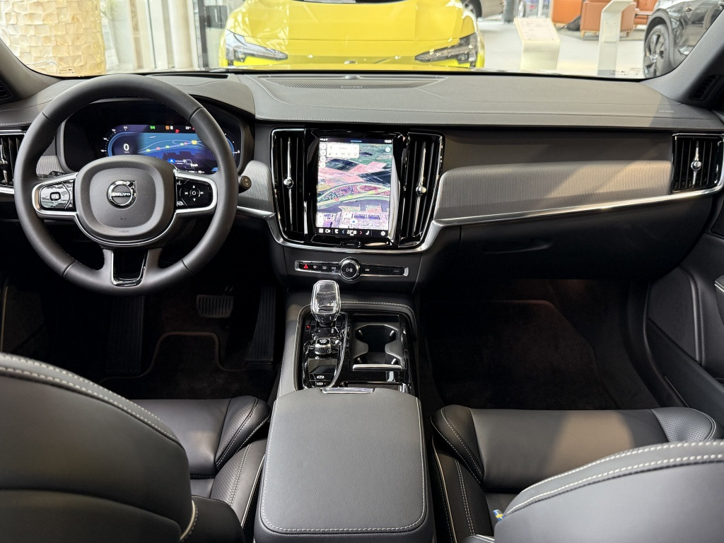 Volvo V90 t6 awd gt ultra dark actie nieuwprijs €82.635,-