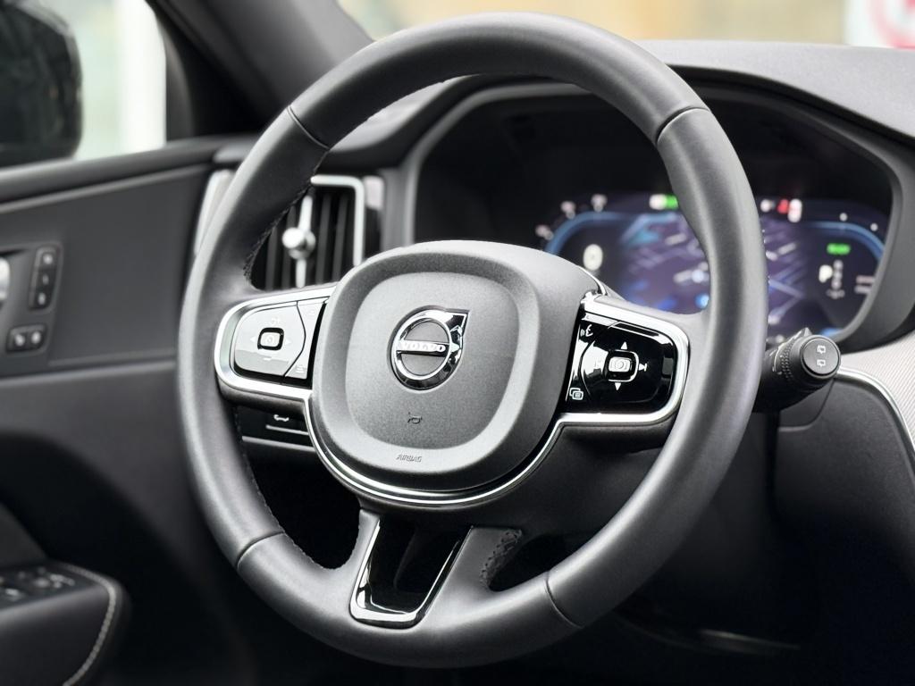 Volvo XC60 t6 398pk recharge ultra black edition| luchtvering| panodak| 360