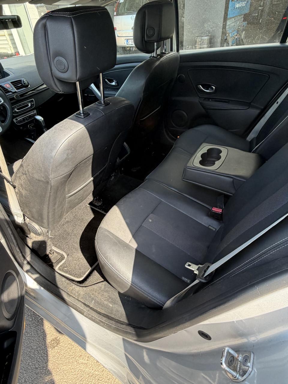 Renault Megane Estate 2.0 Bose AUTOMAAT NAP ! ! !