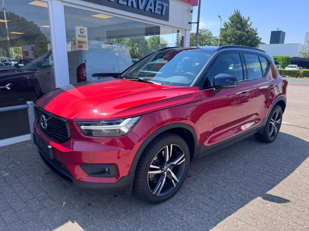 Volvo XC40 1.5 t5 recharge r-design