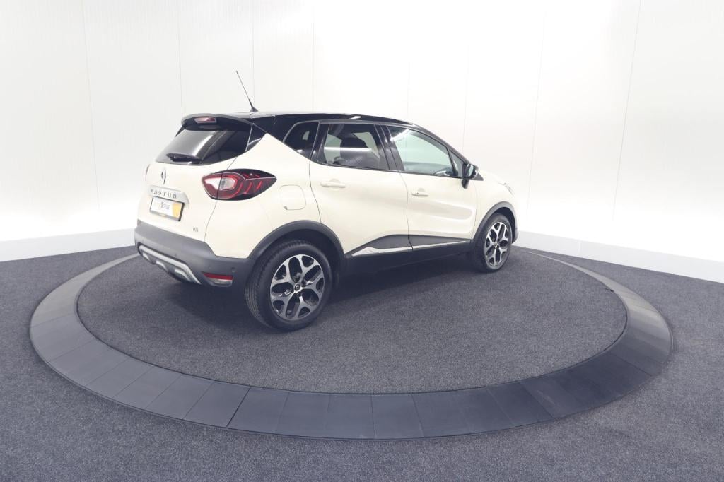 Renault Captur tce 120 edc intens | camera | dodehoekdetectie | navigatie |