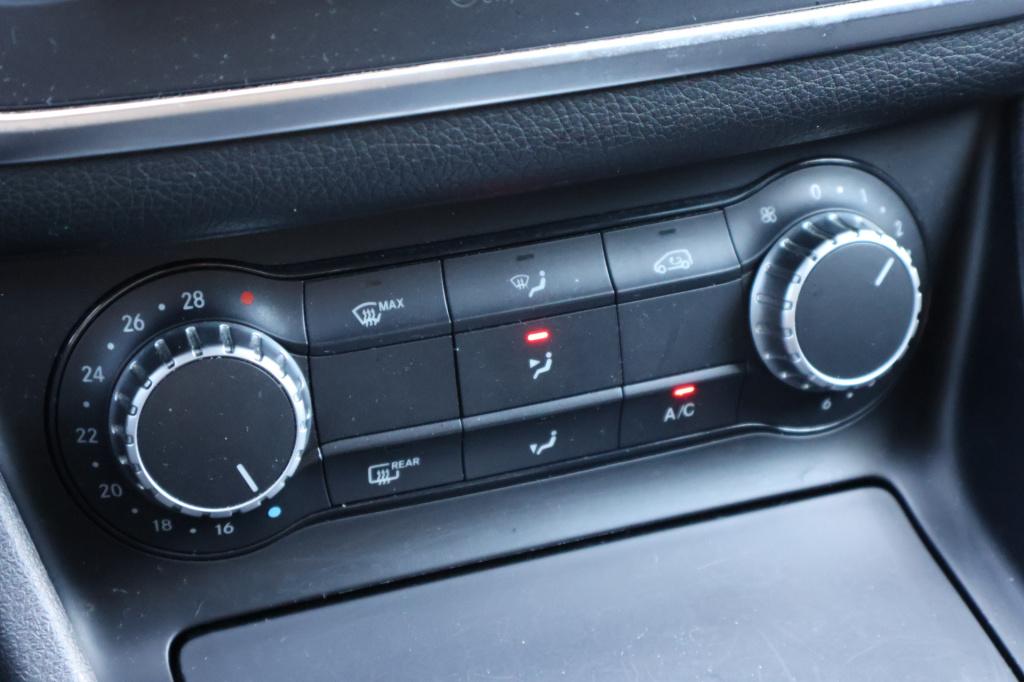 Mercedes-Benz Gla-klasse 200 ambition amg 157 pk i automaat i stoelverwarmi