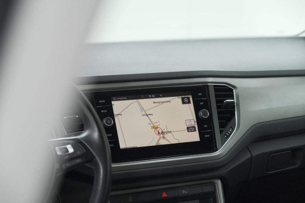 Volkswagen T-roc 1.0 tsi style business 116pk | trekhaak | adaptieve cruise