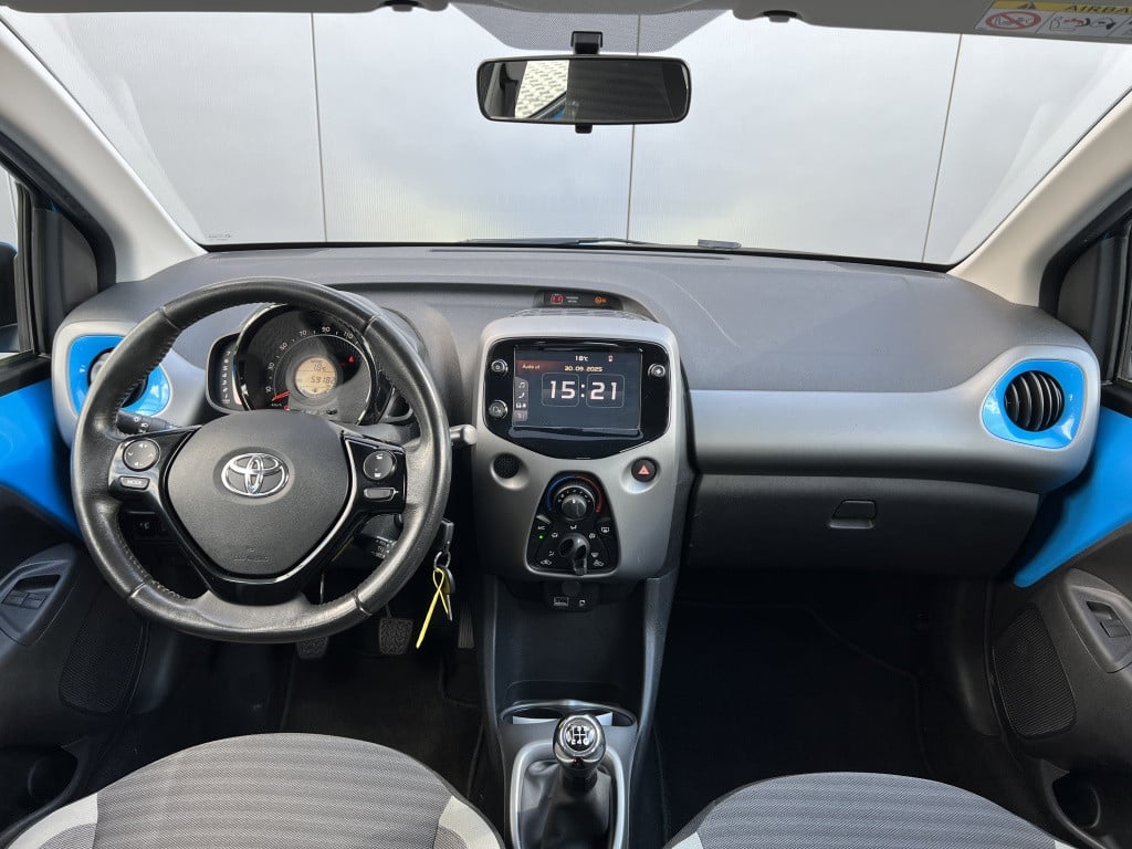 Toyota Aygo 1.0 vvt-i x-play ltd | dealeronderhouden | airco |