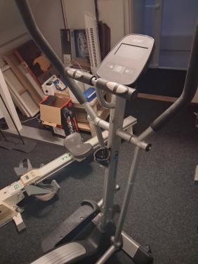 Cross trainer  +  roeitrainer
