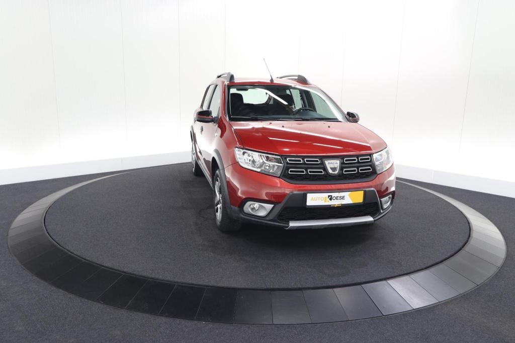 Dacia Sandero tce 90 tech road | trekhaak | navigatie | parkeersensoren