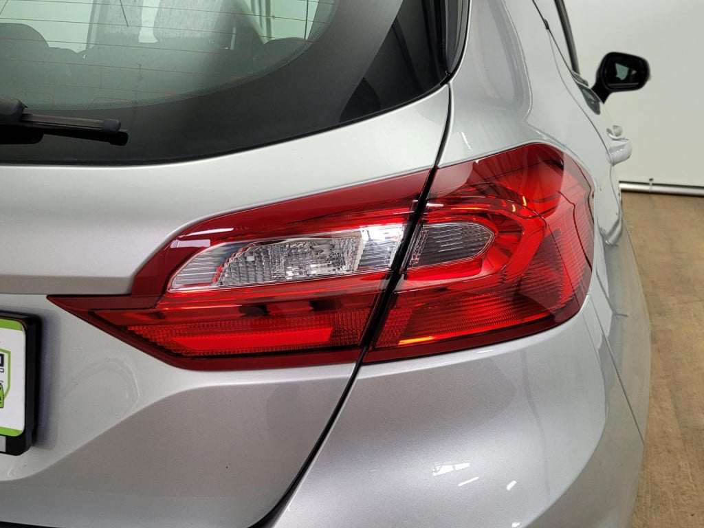 Ford Fiesta 1.1 trend | voorruitverwarming | velgen | cruisecontrol | groot