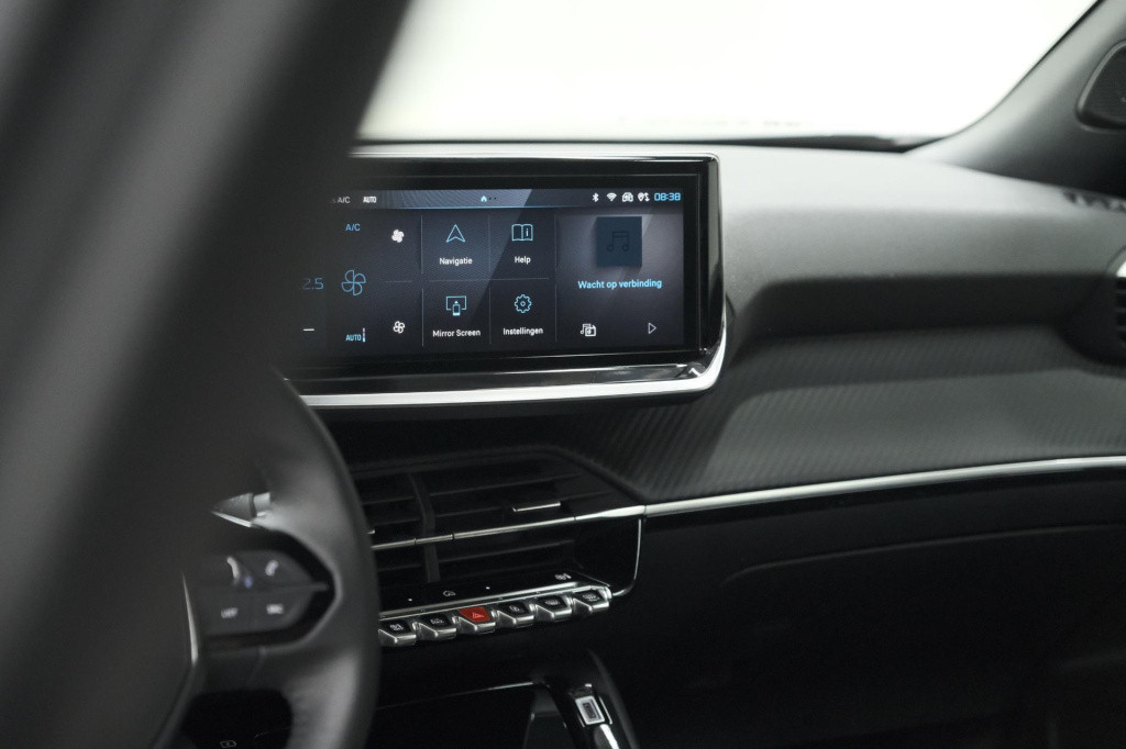 Peugeot 2008 puretech 100 allure | camera | navigatie | apple carplay | par