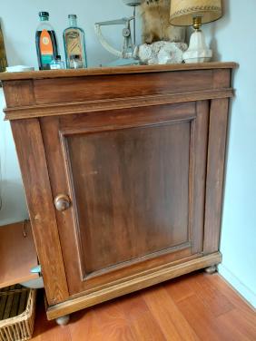 Mooi antiek spinde kastje