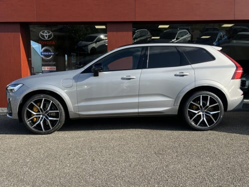 Volvo XC60 2.0 t8 plug-in hybrid awd polestar engineered | bowers&wilkins |
