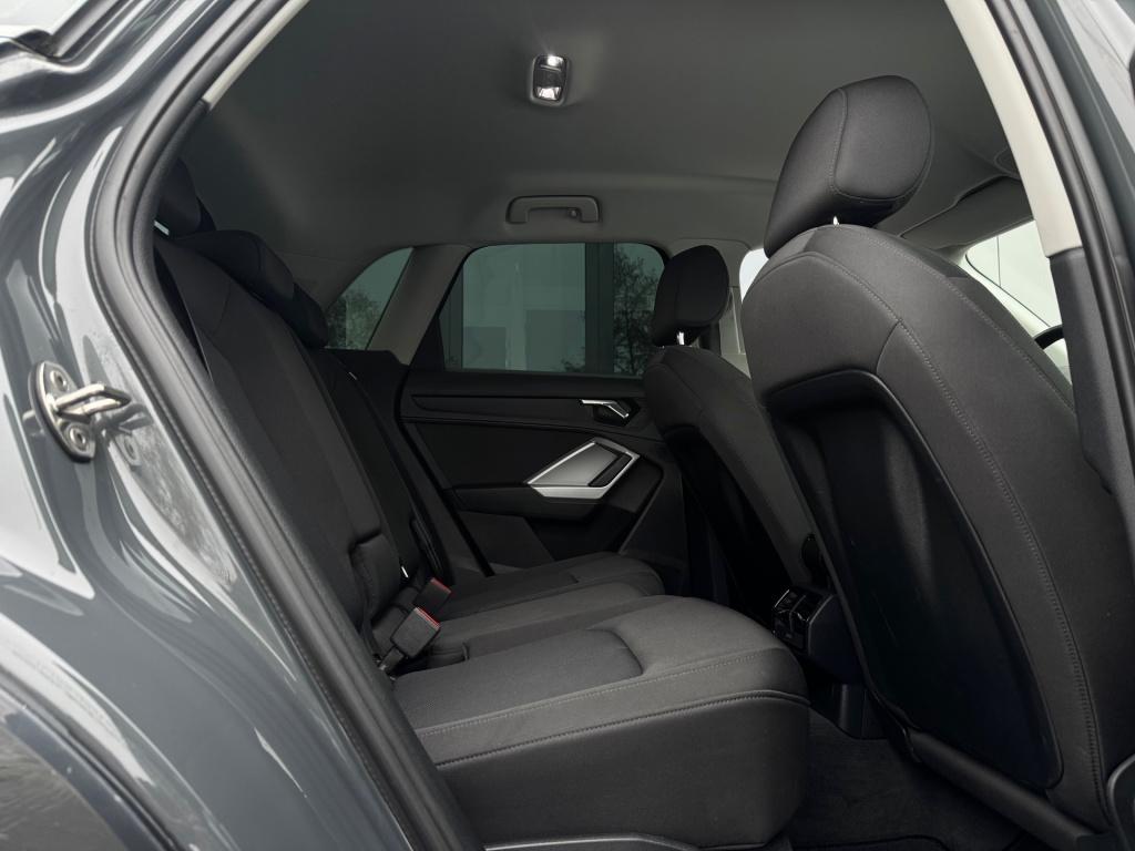 Audi Q3 35 tfsi * matrix led * stoelverwarming * adaptive cruise control