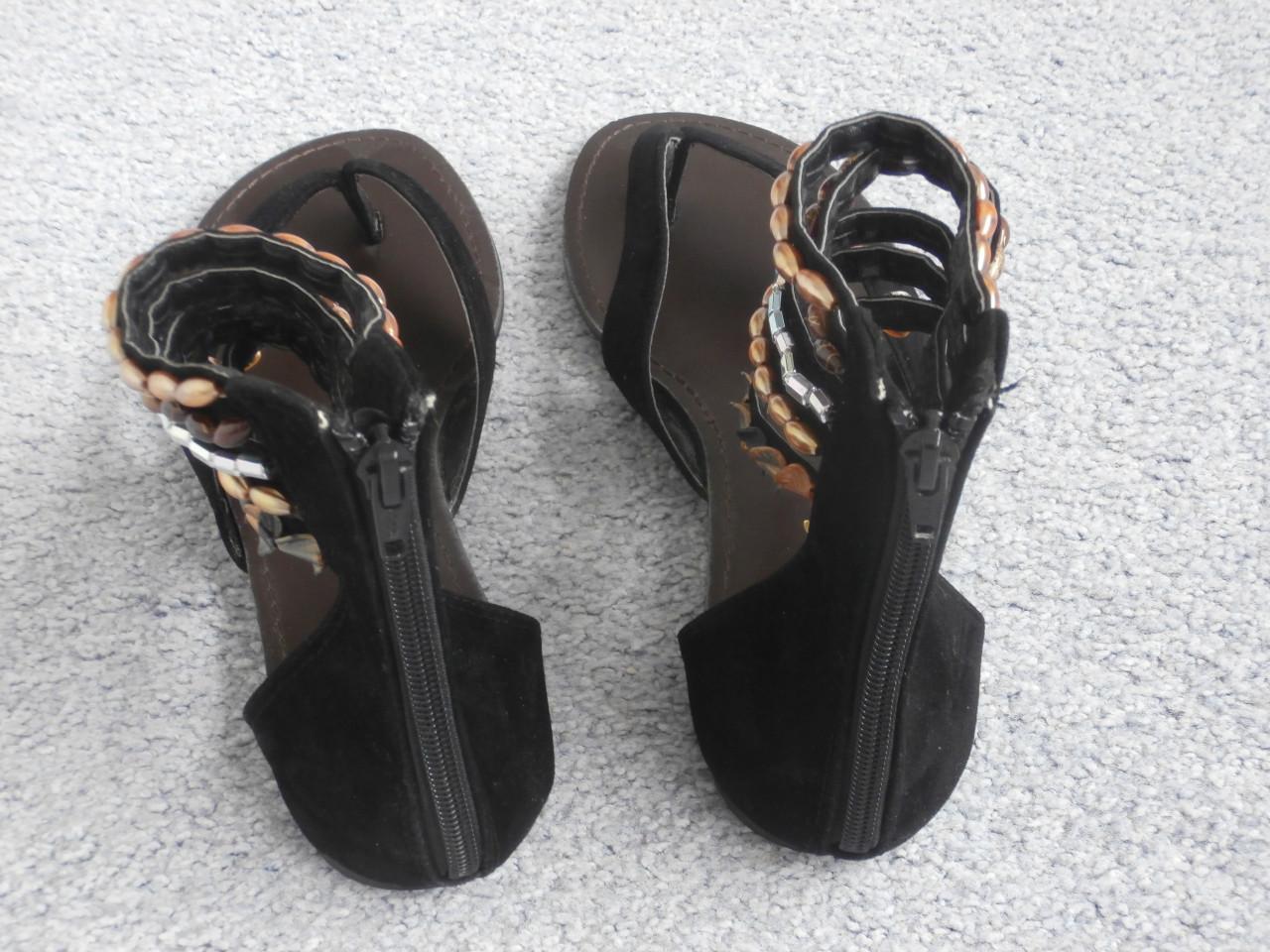 Nieuwe Dames Sandalen Maat 38   Nieuwprijs € 39,95   Nu voor: € 9,95