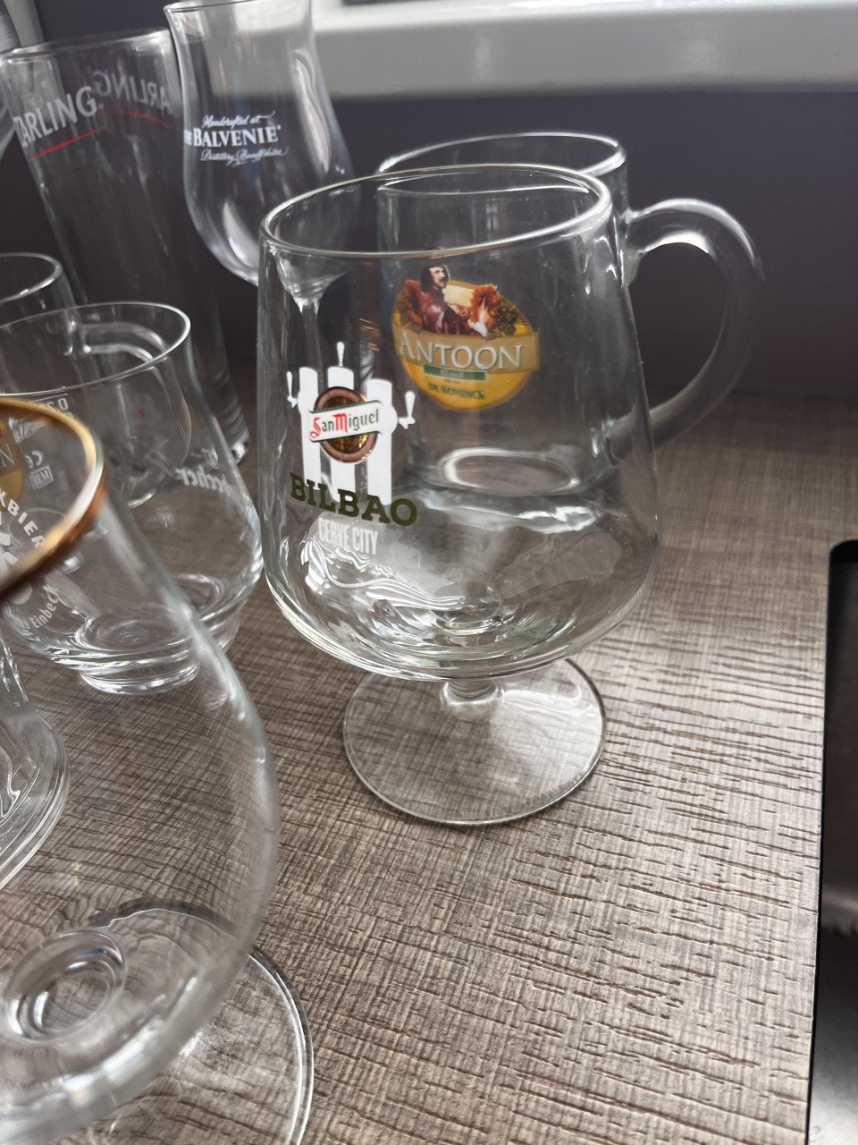 Bierglazen, diverse. Alles samen 3 euro.
