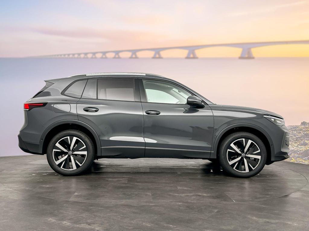 Volkswagen Tiguan limited edition 204 pk plug in hybride voordeel van € 3.5
