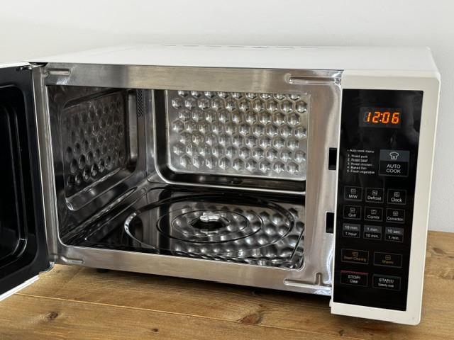 Grote 28l Combi‑Oven – Perfect voor op kamers! Helemaal schoon, slechts €20