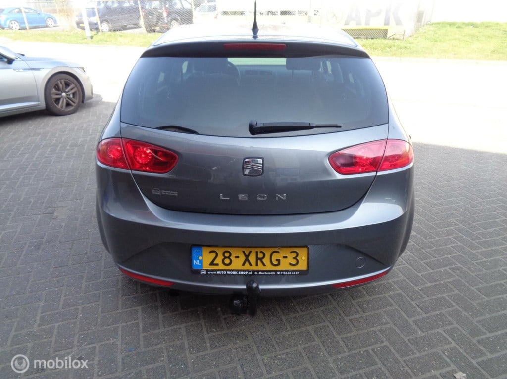 Seat Leon 1.2 tsi ecomotive copa/airco/lm velgen/trekhaak/nieuwe ketting!