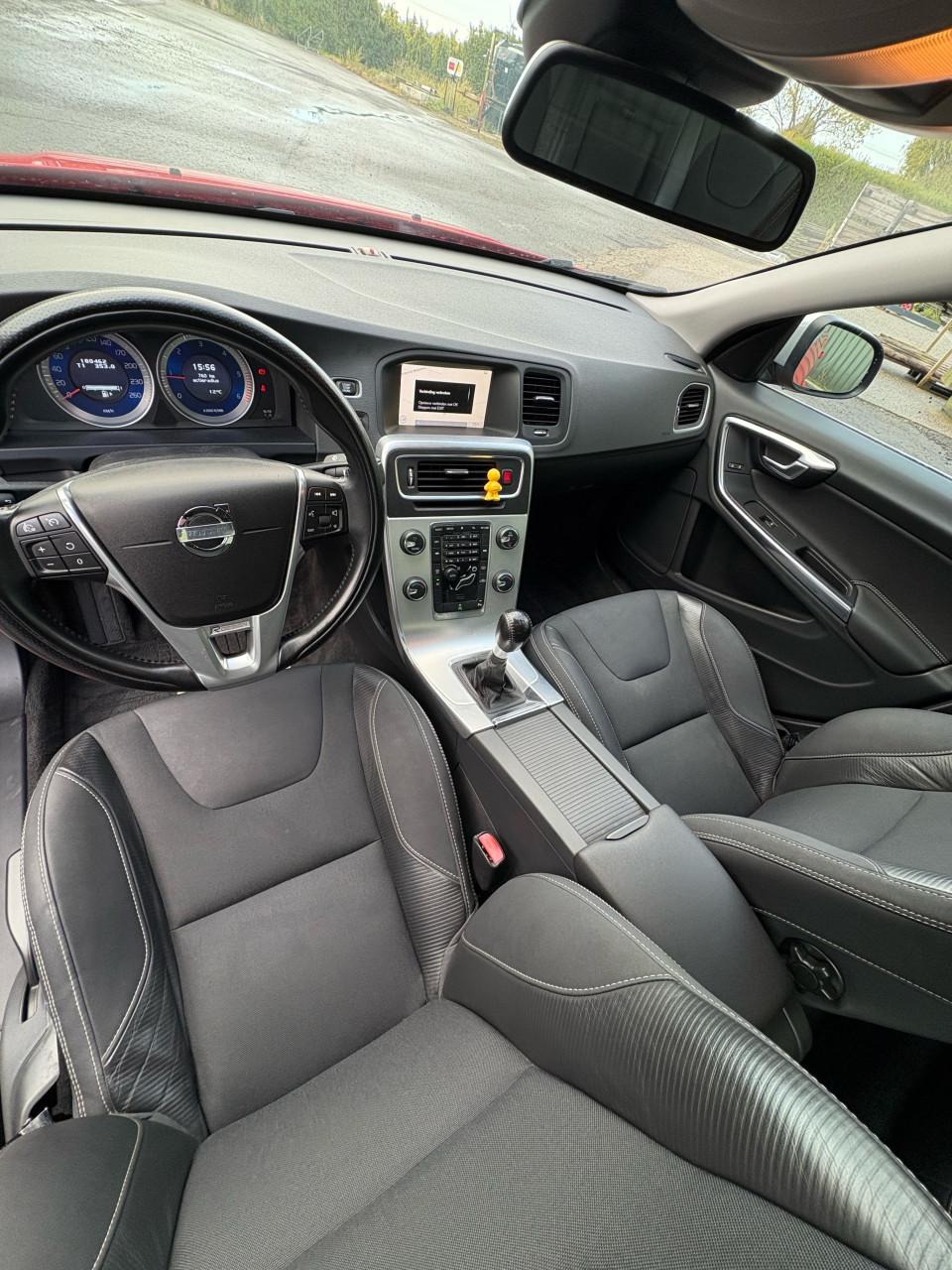 Volvo S60 D2 R-Design