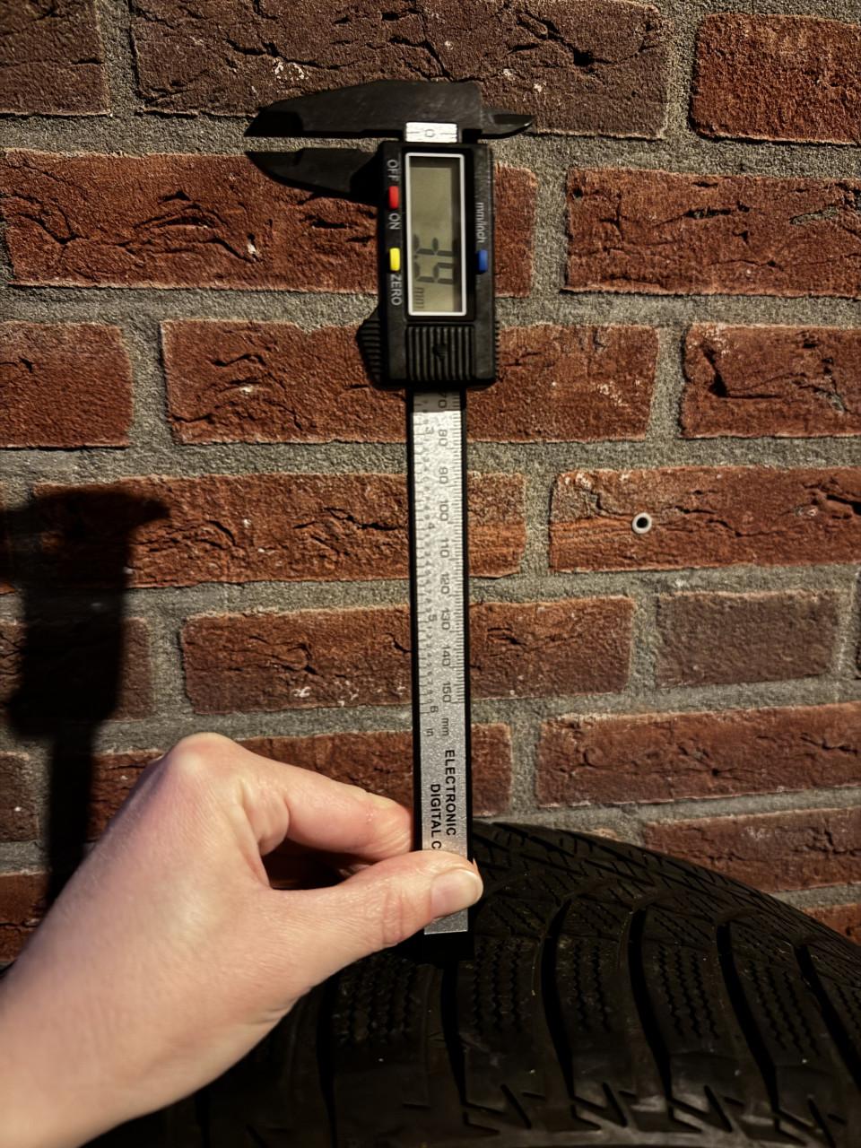 Originele 17” Audi velgen + winterbanden