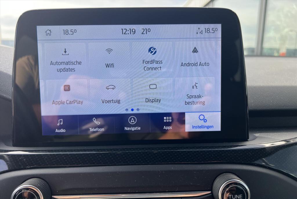 Ford Focus 1.0 ecoboost 125pk st line , trekhaak , carplay , climate contro