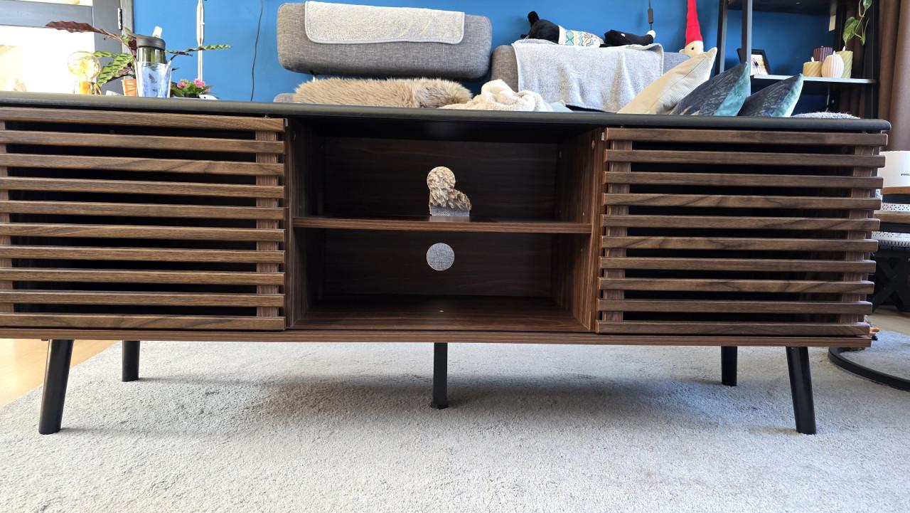 TV-meubel Model Perth van Beliani 140cm breed