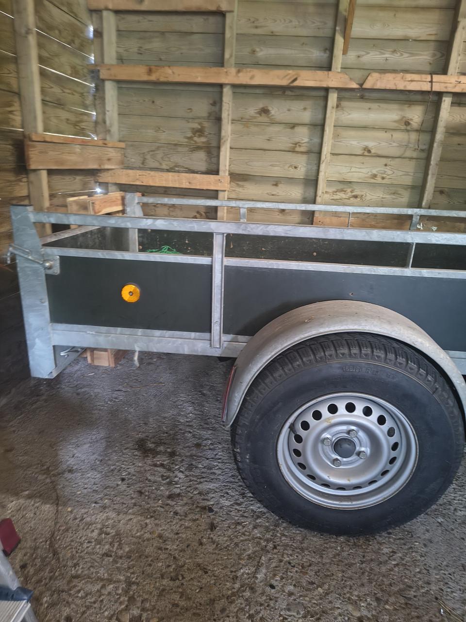 Prachtige, nette aanhanger aanhangwagen ongeremd B rijbewijs