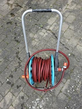 Haspel met tuinslang