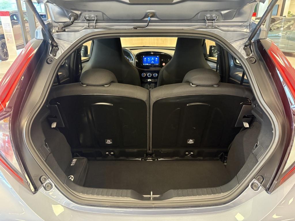Toyota Aygo X 1.0 vvt-i mt play