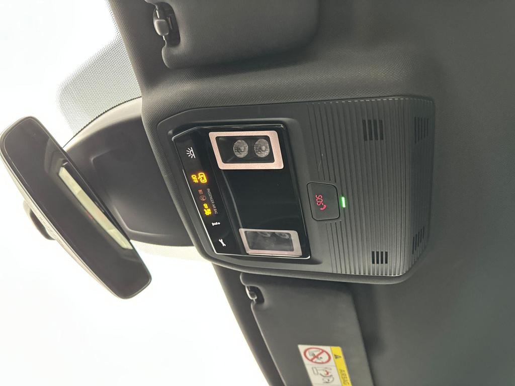 Volkswagen Golf 2.0 tsi gti | camera | harman kardon | head-up-display