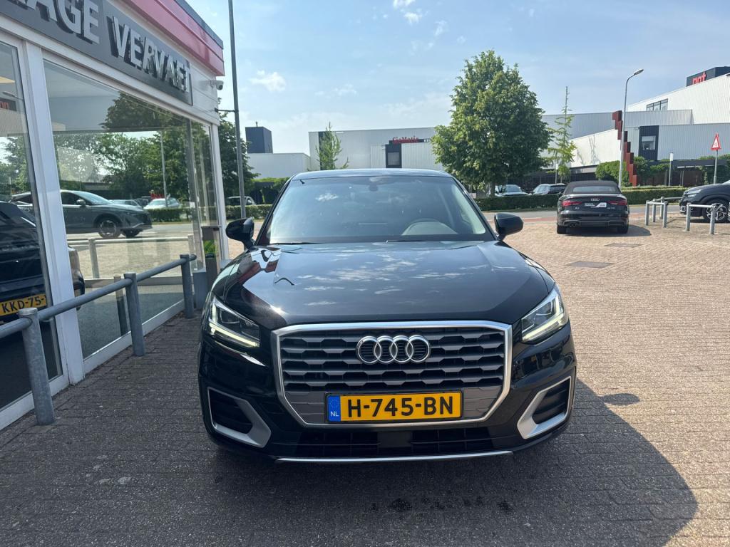 Audi Q2 30 tfsi sport