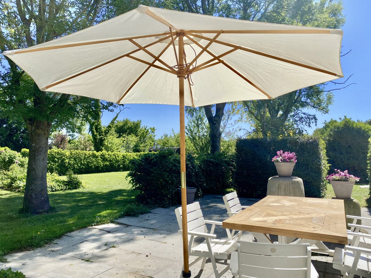 Luxe Houten Parasol 300x300 cm NIEUW