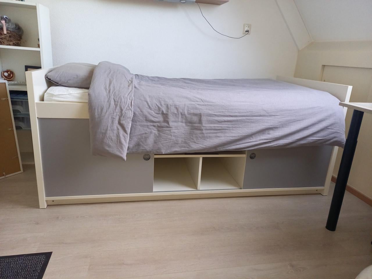 Ikea half hoogslaper