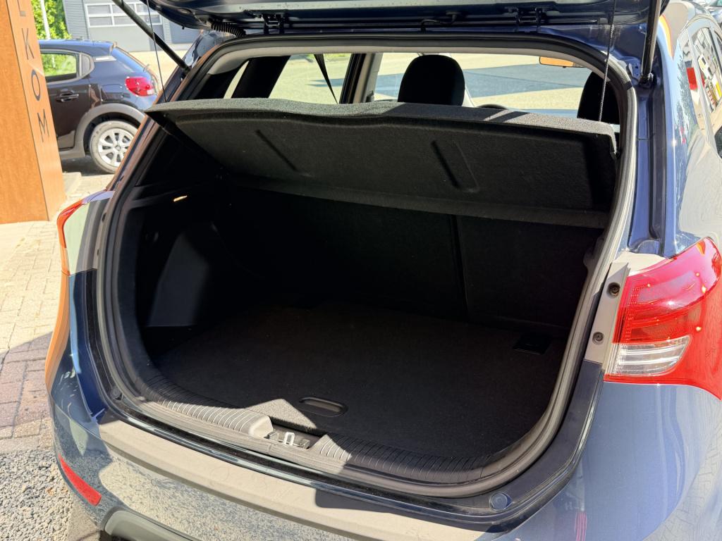 Hyundai Ix20 1.4i go! | radio | bluetooth | cruise control | nav | trekhaak