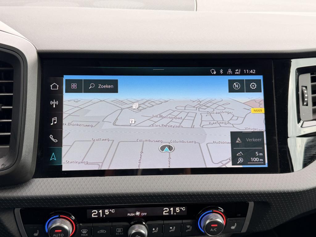 Audi A1 Sportback 25 tfsi pro line | apple carplay | lane assist | 18 inch 