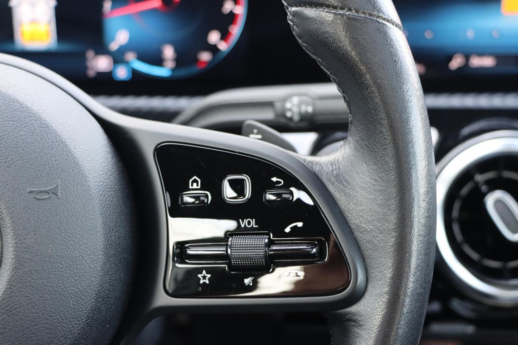 Mercedes-Benz A-Klasse 200 business solution plus upgrade