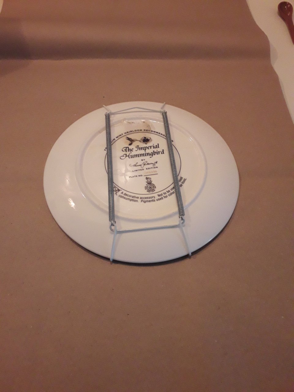2 limited edition sierborden van Royal Doulton + 1 ongemerkt