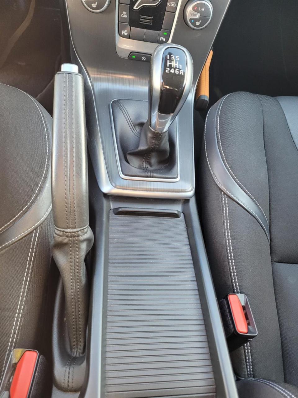 Volvo V40 2.0 d2 summum business