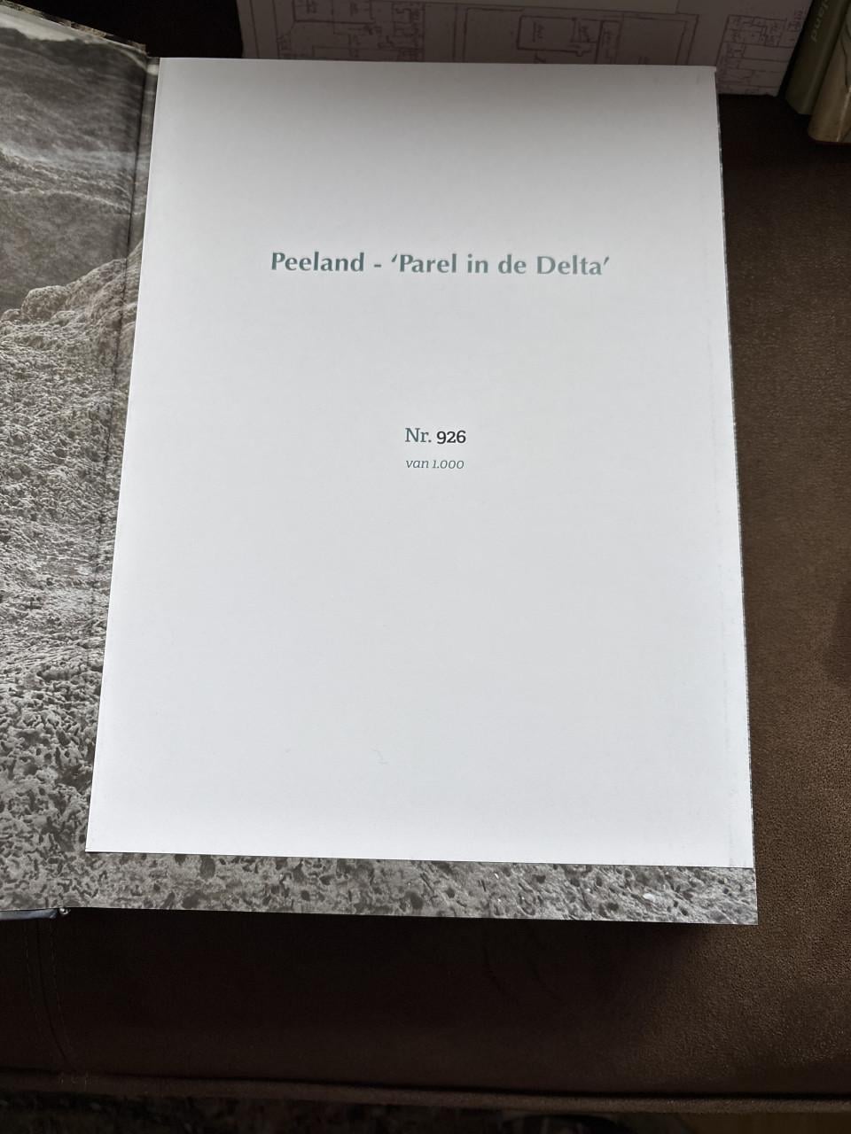 Boeken en kadastrale atlas Noord-Beveland