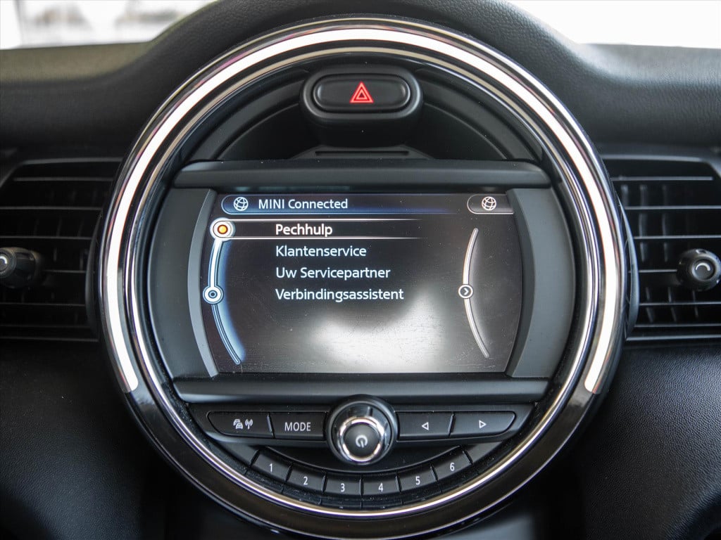 Mini One mini 1.2 102pk business | navigatie | bluetooth | park. sensoren |