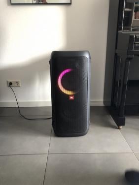 Party speaker300  JBL